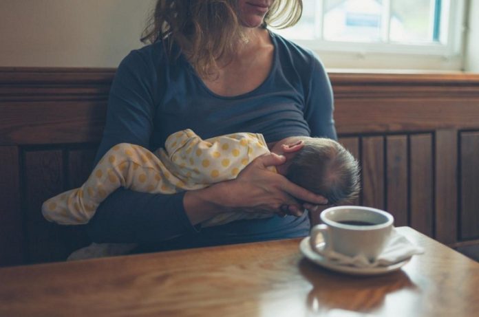 merits and demerits of caffeine during breastfeeding